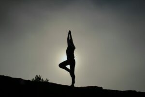 5 einfache Morgen-Yoga-Routinen für mehr Energie und Klarheit